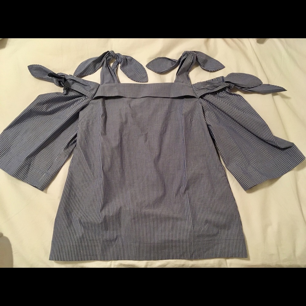 Banana Republic off the shoulder bow tie blouse